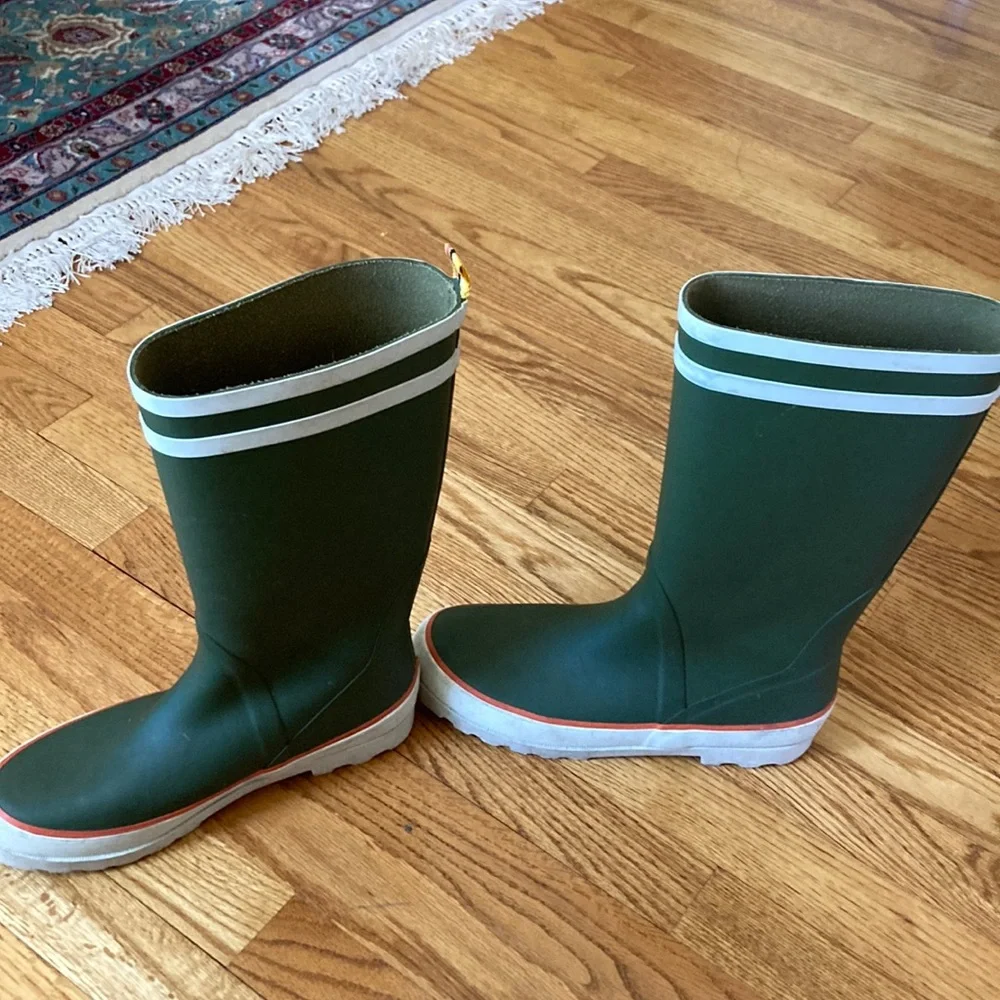 J. Crew Green and White Waterproof Rain & Snow Boots - Picture 2 of 13